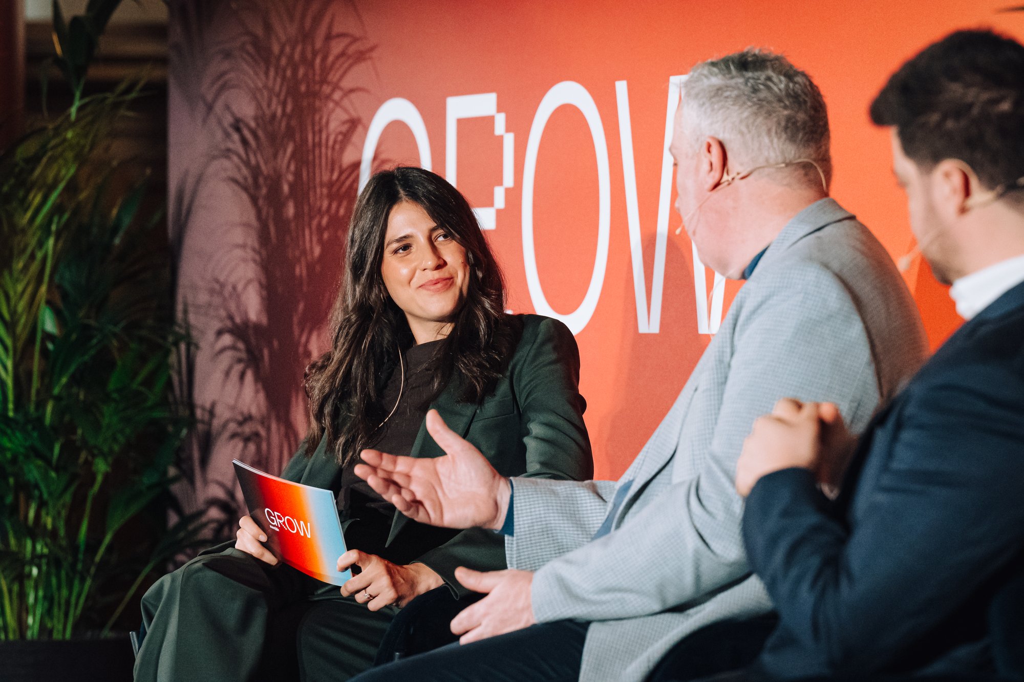 WL-HubspotGrow25_Library_027_9926